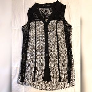 Short sleeve collared button up top